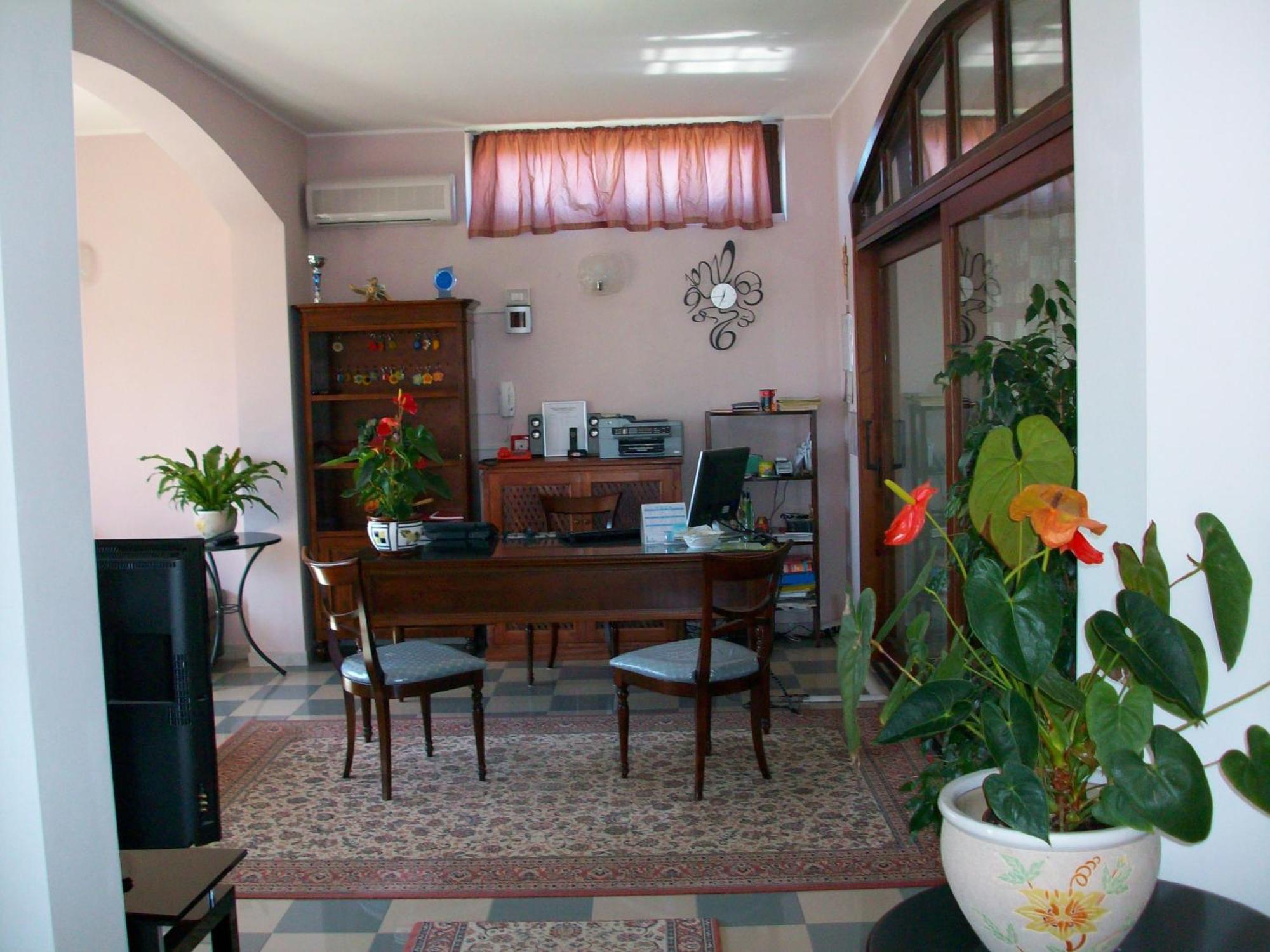 Residence Hotel La Commenda Montefiascone Extérieur photo